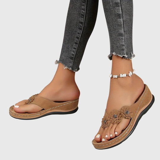Women's Floral Appliqué Comfort Thong Sandals