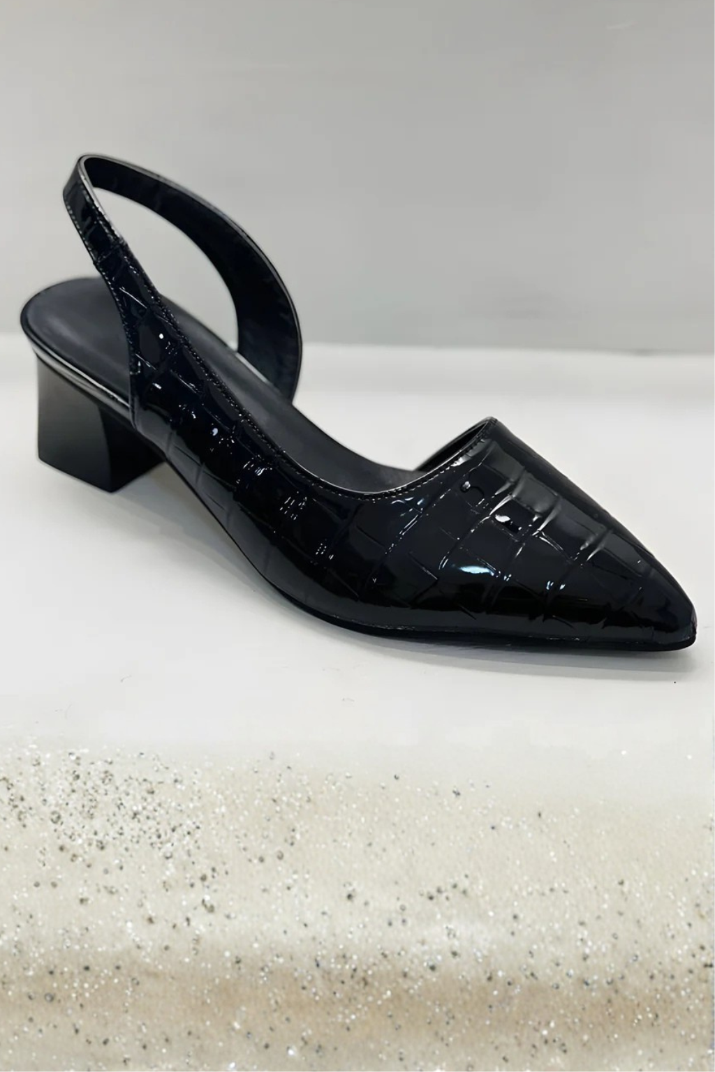 Damen Pumps mit spitz zulaufender Spitze, Slingback-Riemen und Blockabsatz