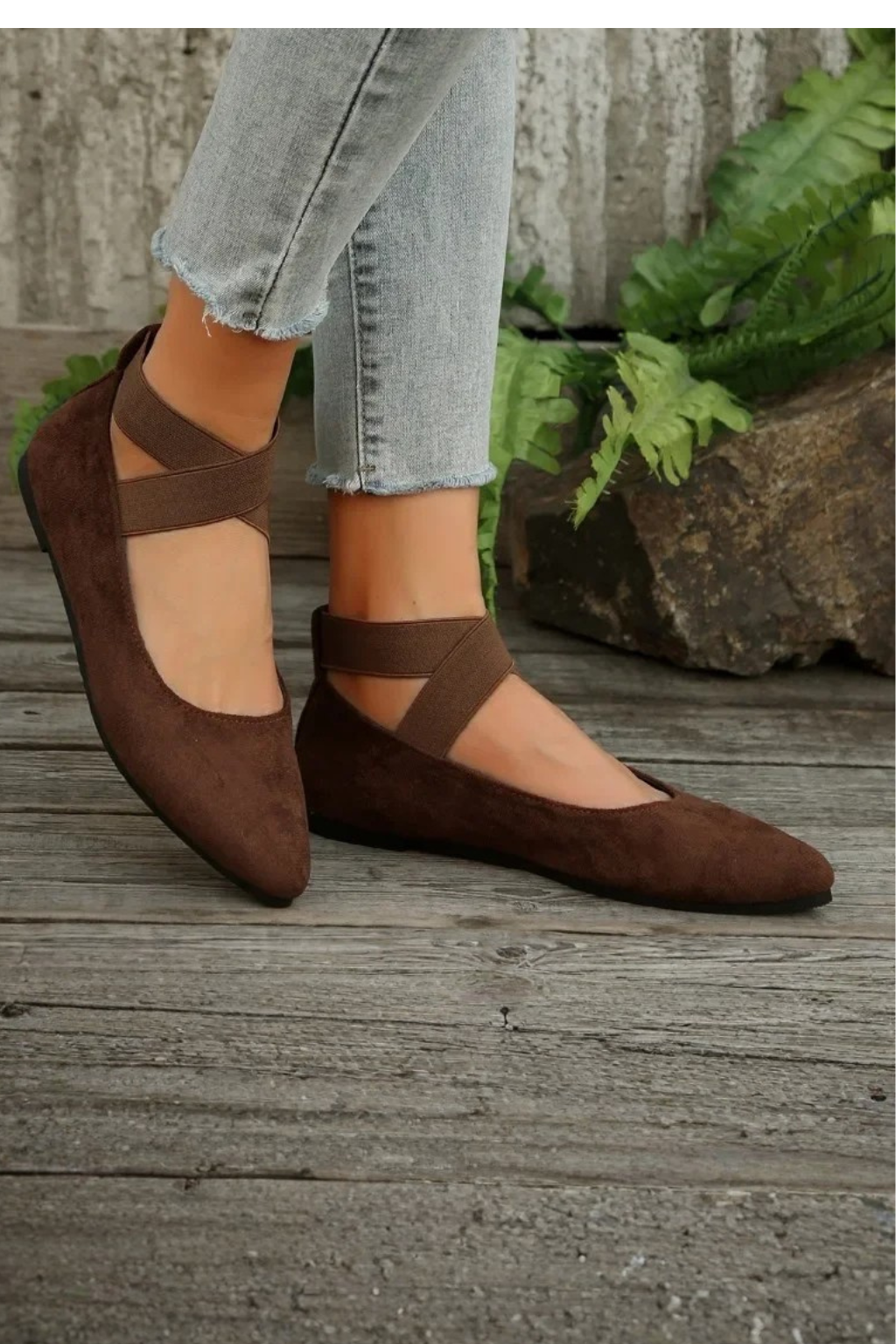 Damen Ballerinas mit spitz zulaufender Spitze und überkreuzten Riemen