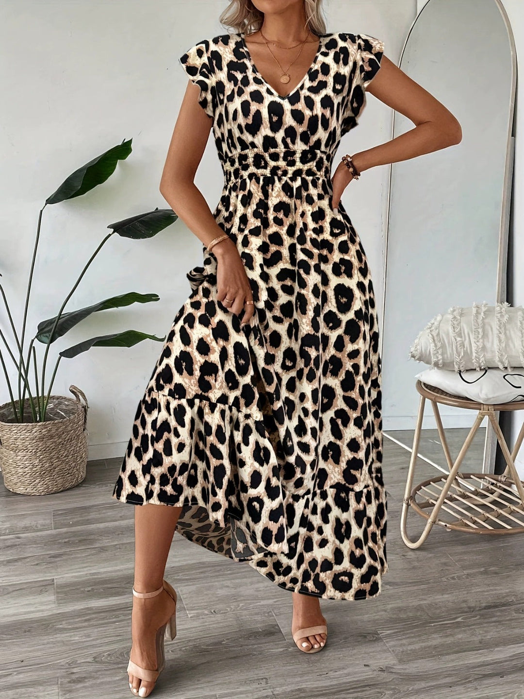 Women's Ornamental Print V-Neck Maxi Dress
