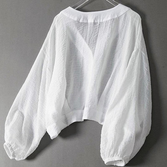 Women's Lightweight V-Neck Cropped Button Cardigan