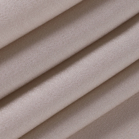 Elegantes Maxikleid für Damen mit Wickeloberteil und hohem Schlitz