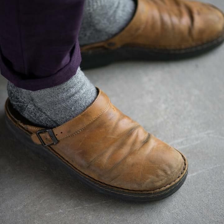 Men's Buckle Strap Slip-On Clogs