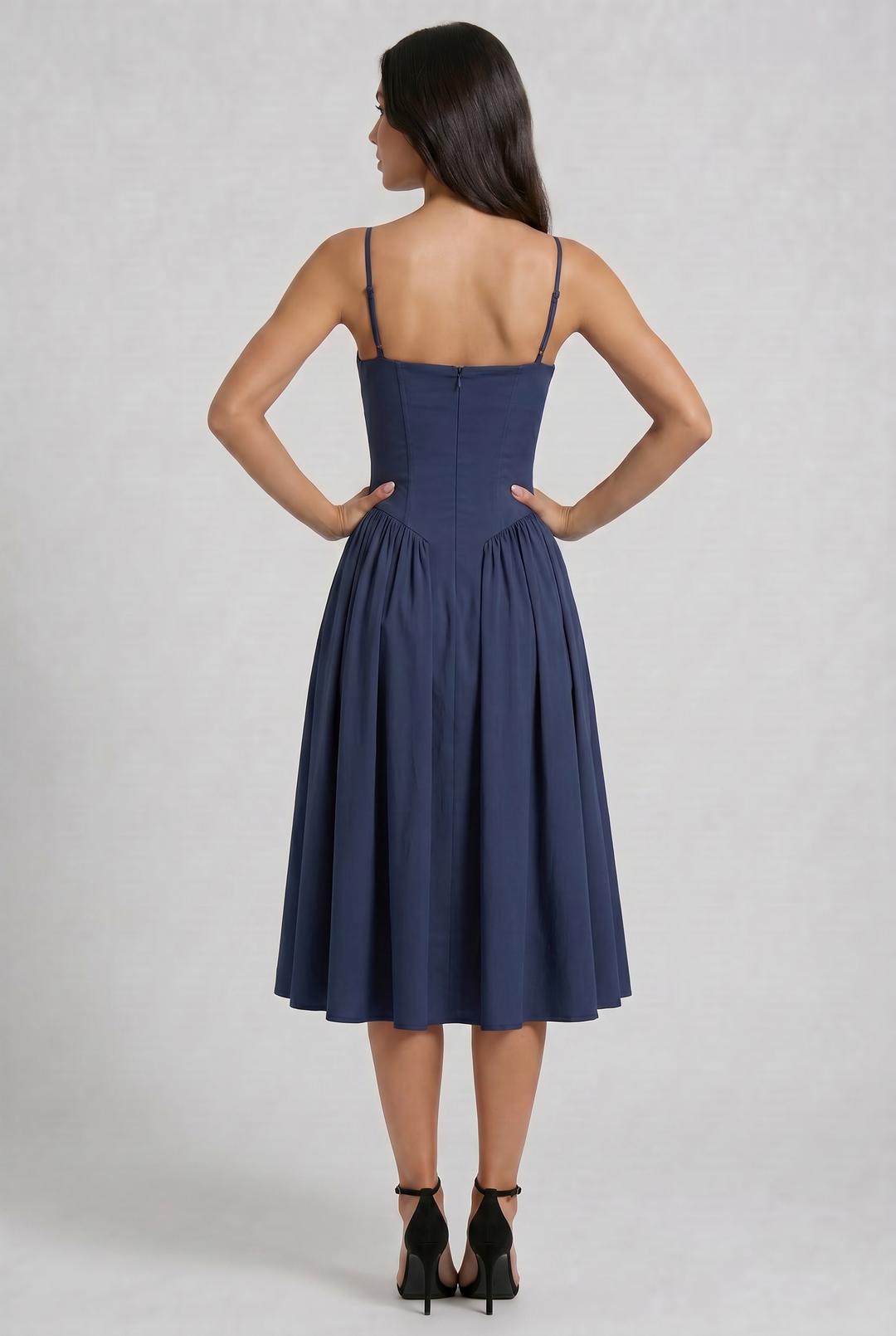 Women's Sweetheart Neck Midi Dress with Fitted Bodice for Elegant Occasions