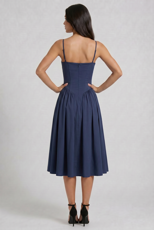 Women's Sweetheart Neck Midi Dress with Fitted Bodice for Elegant Occasions