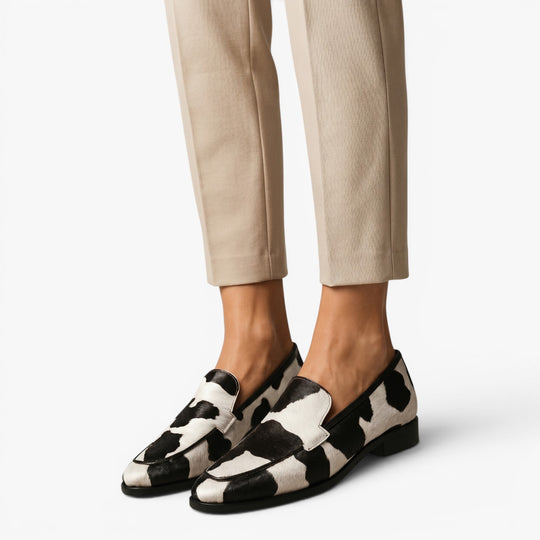 Damen Slipper im Kuhmuster, klassische Penny Loafers