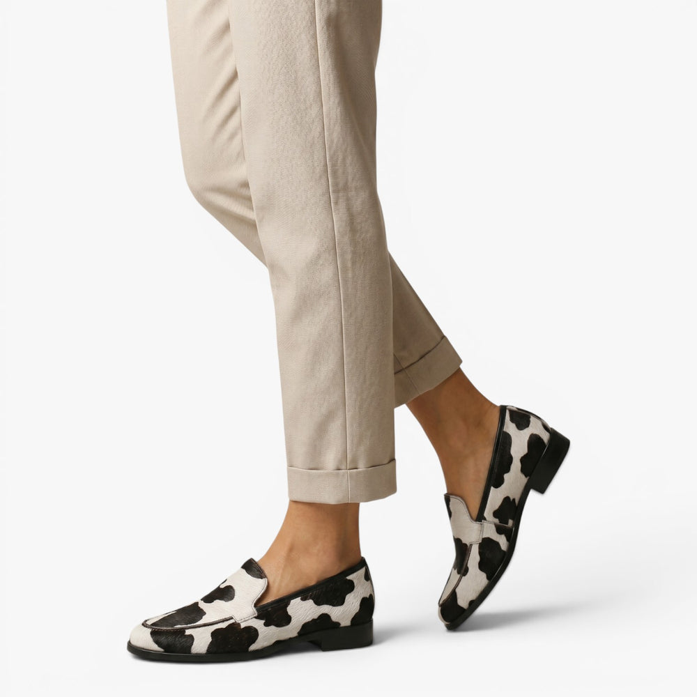 Damen Slipper im Kuhmuster, klassische Penny Loafers