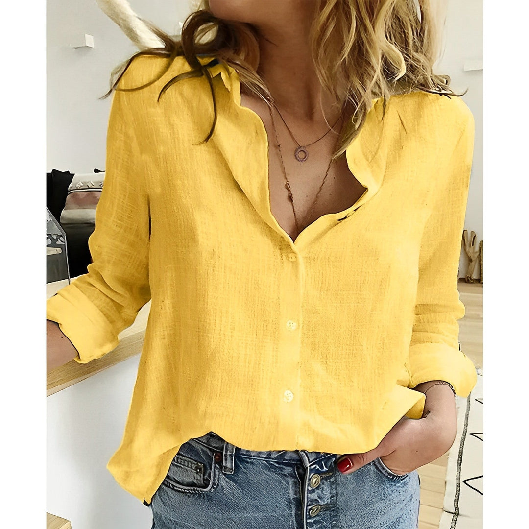 Women's Relaxed Lightweight Button-Up Shirt