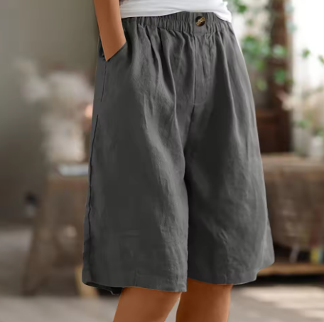 Women's Relaxed Elastic Waist Bermuda Shorts with Pockets