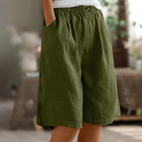 Women's Relaxed Elastic Waist Bermuda Shorts with Pockets