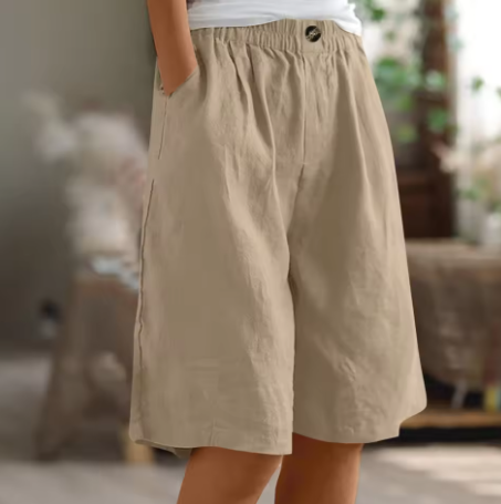 Women's Relaxed Elastic Waist Bermuda Shorts with Pockets