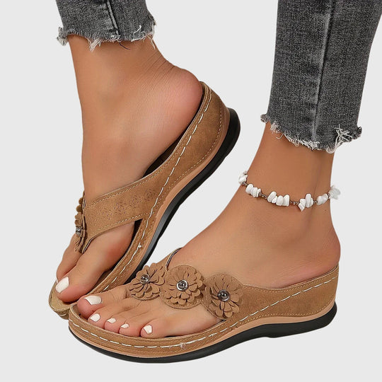 Women's Floral Appliqué Comfort Thong Sandals