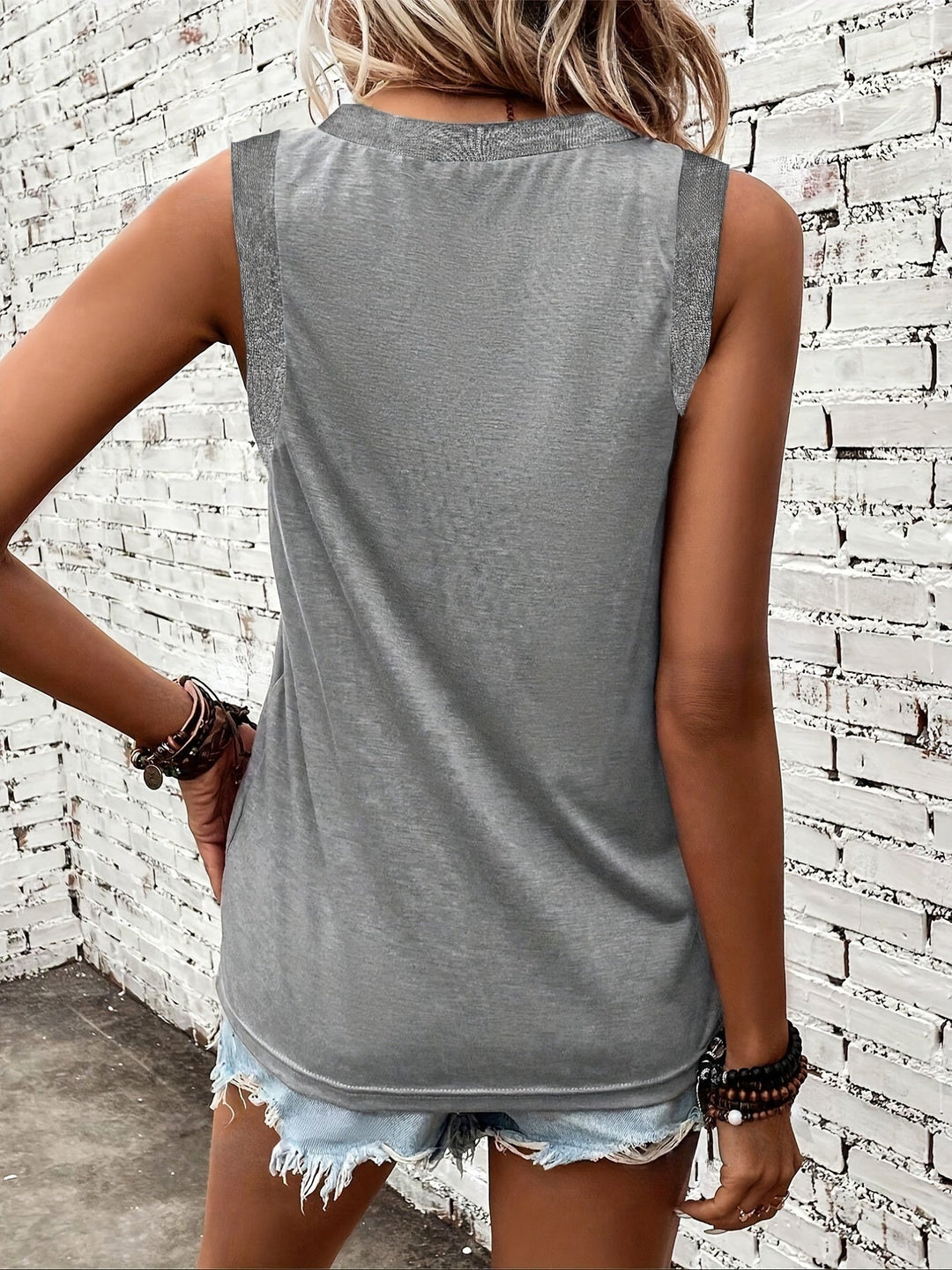Women's Relaxed V-Neck Sleeveless Tank Top