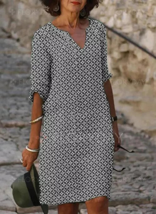 Women's Geometric Print V-Neck Shift Dress
