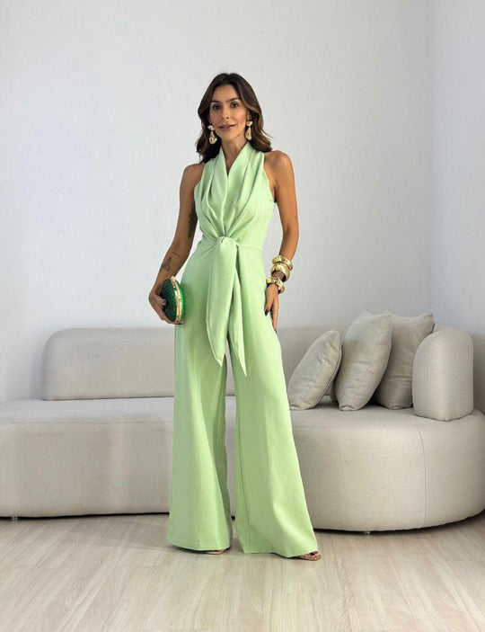 Eleganter Damen-Jumpsuit mit Neckholder und weitem Bein